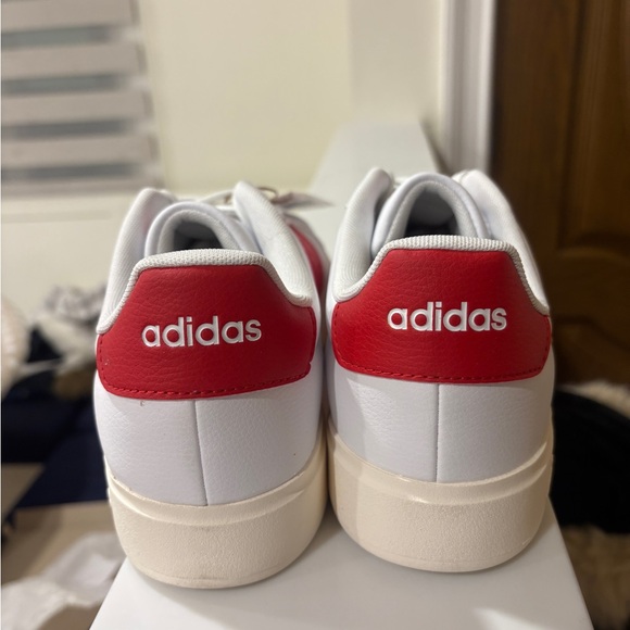 NWT Adidas Streettalk Sneakers White/Red Men’s 10.5 JP8279 - Picture 3 of 5